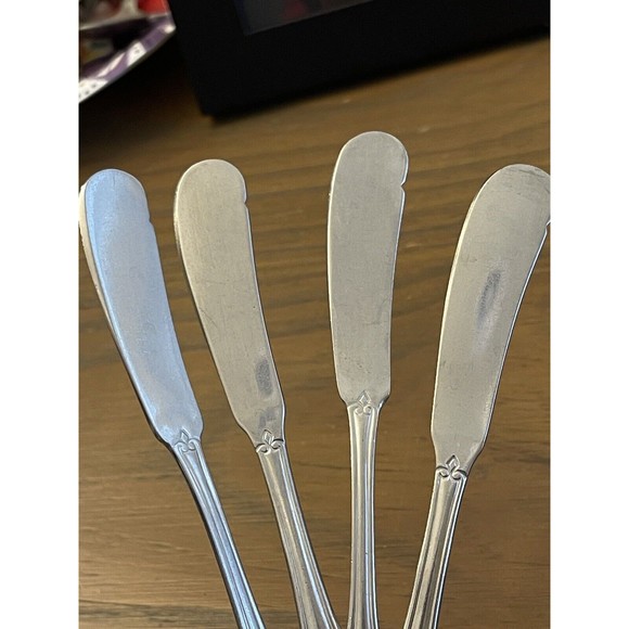 4 Butter Knives Spreader Next Day Gourmet Heavy Shell Japan Stainless 6 1/8" - Picture 5 of 6